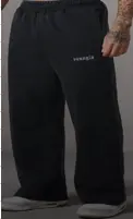 baggy black 